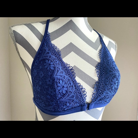 𝚅𝚂 𝙱𝙱𝚅 𝙱𝚛𝚊𝚕𝚎𝚝𝚝𝚎 - Picture 4 of 5